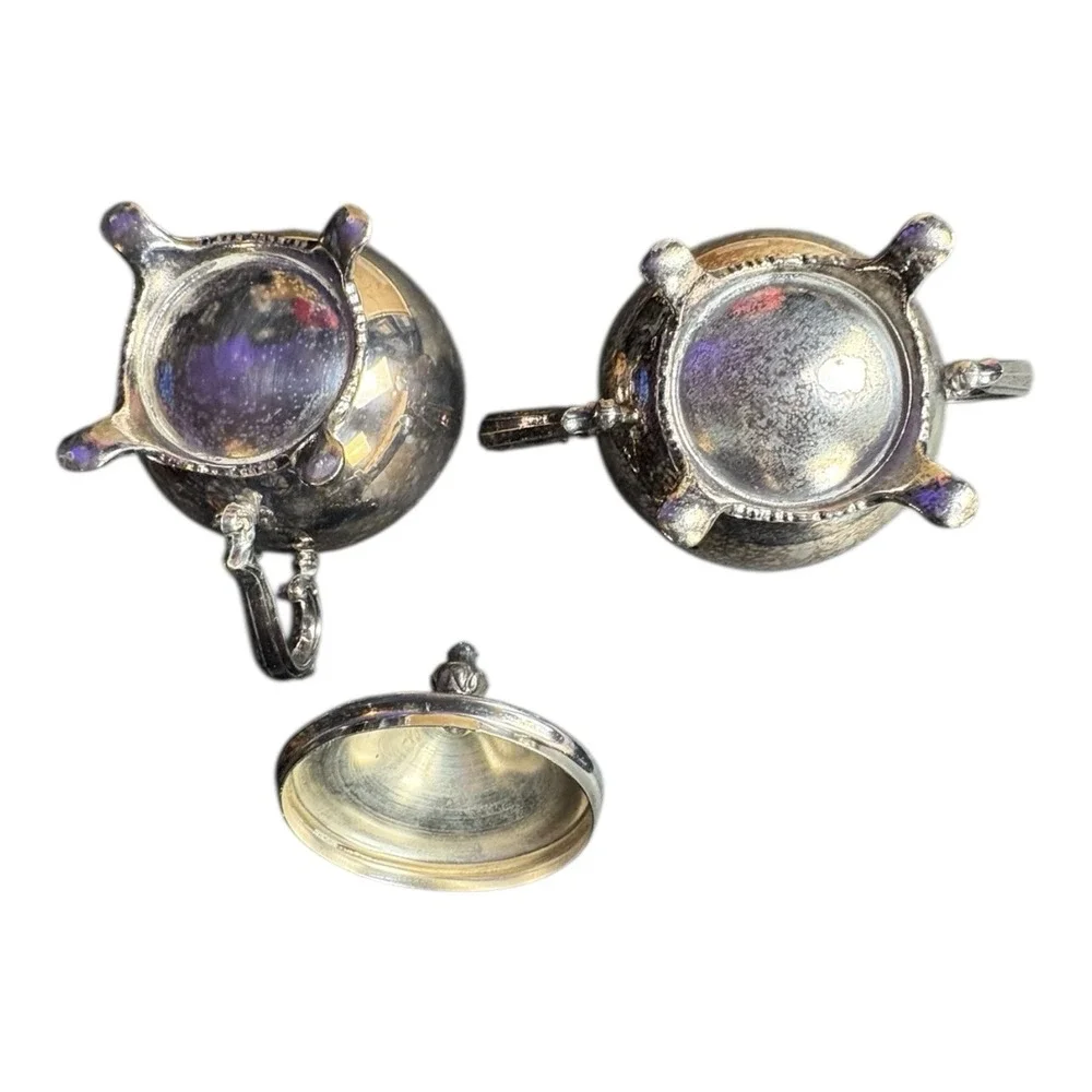 N/A vintage creamer
